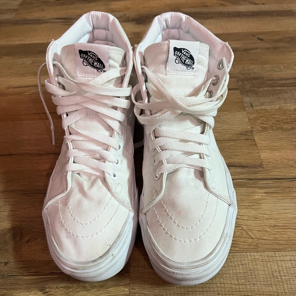 Vans  Women's size 7.5 Classic White High-Tops